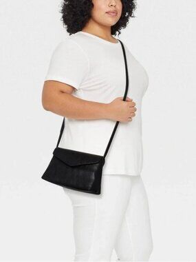 Universal Thread Faux Leather Mini Crossbody Envelope Bag Black